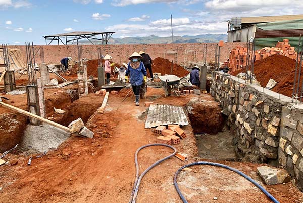 Giá vật liệu xây dựng tăng cao tại Gia Lai ảnh hưởng đến tiến độ xây dựng