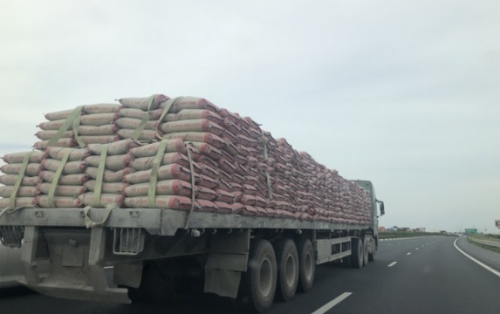 Những lưu ý khi vận chuyển xi măng tránh tình trạng hư hỏng