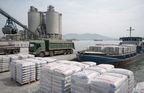 Long Sơn áp dụng mức giá mới cho toàn bộ xi măng bao